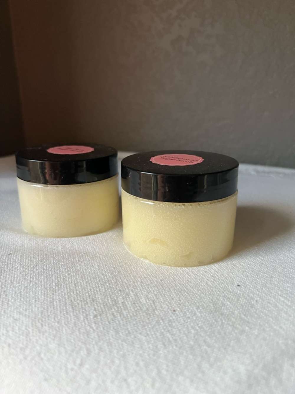 Sandalwood & Bay Rum Sugar Scrub - Gentle Exfoliating Body Scrub (Yellow) - Picture 6 of 9